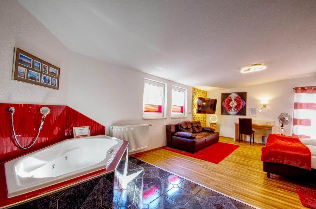 Hotel Jakob Groß-Umstadt Екстериор снимка