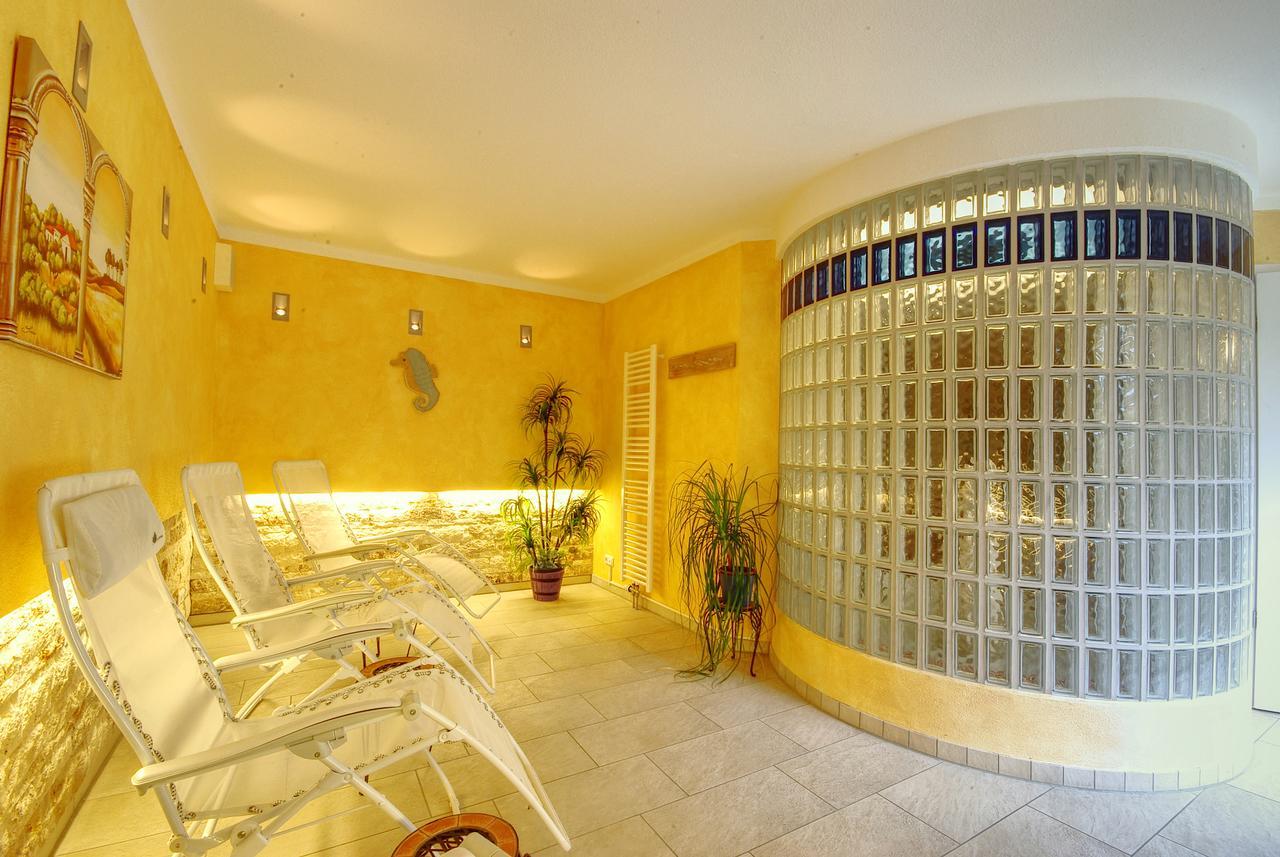Hotel Jakob Groß-Umstadt Екстериор снимка