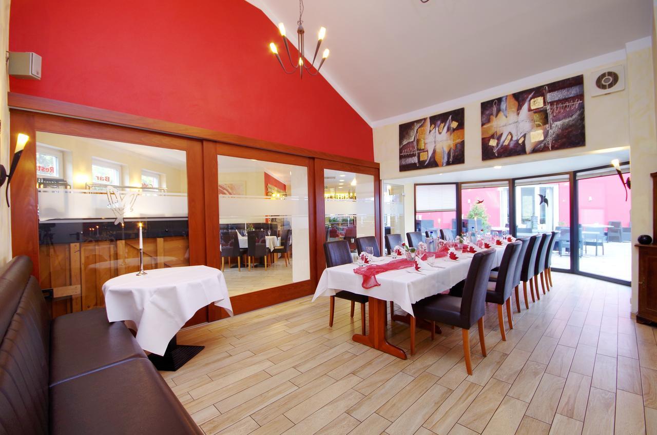 Hotel Jakob Groß-Umstadt Екстериор снимка