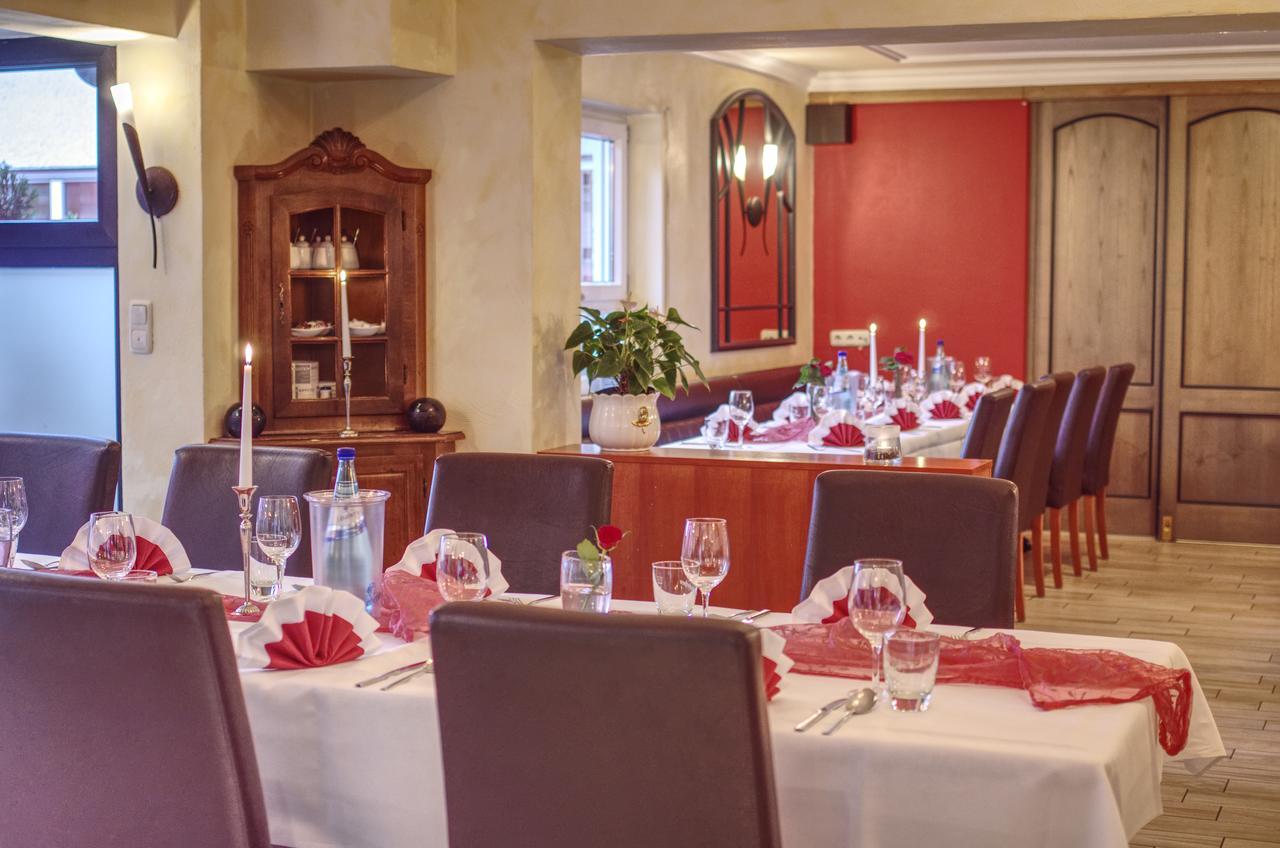 Hotel Jakob Groß-Umstadt Екстериор снимка